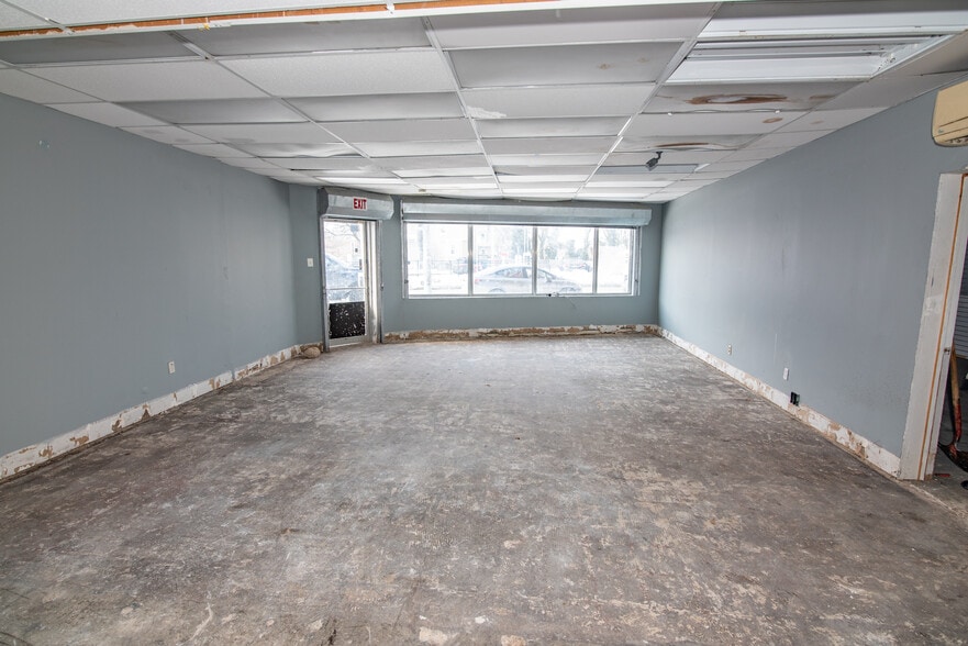 More Photos Of 3301-3317 Garrison Blvd, Baltimore General Retail For Sale