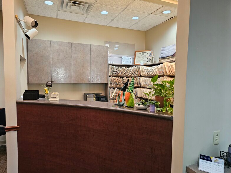 More Photos Of 1108 E Chocolate Ave, Hershey Medical For Sale