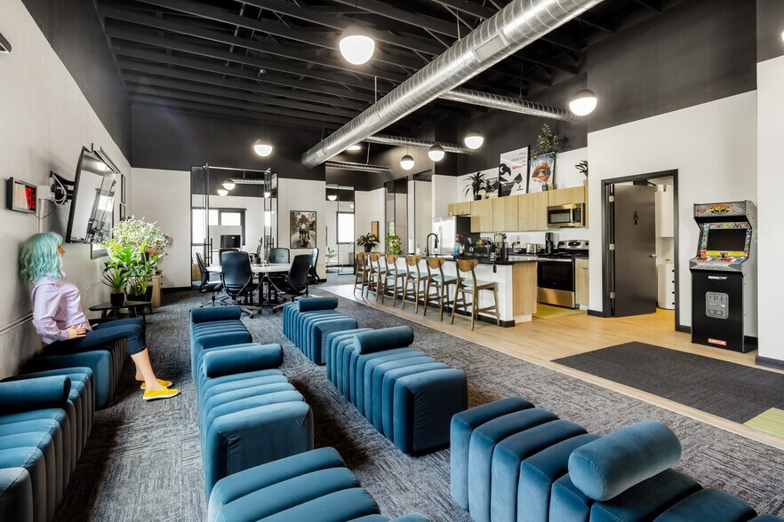 More Photos Of 2192 W College Ave, Englewood Warehouse For Sale