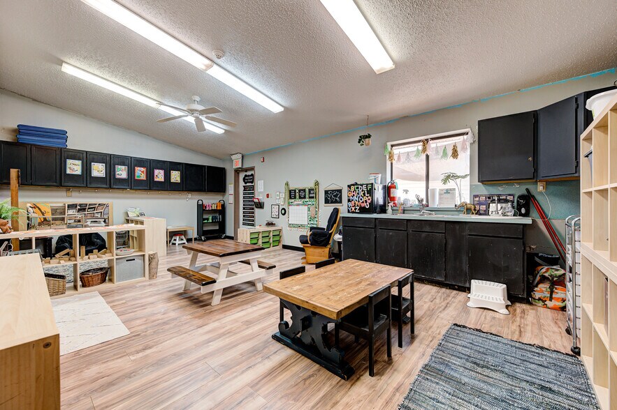 More Photos Of 11801 Southwood Dr, Oklahoma City Daycare Center For Sale