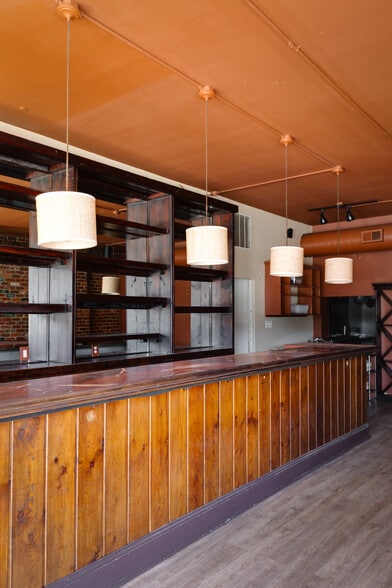 More Photos Of 618 N 1st St, Richmond Storefront Retail Residential For Sale