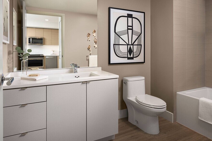 More Photos Of 702 Broadway, San Diego Apartments For Lease