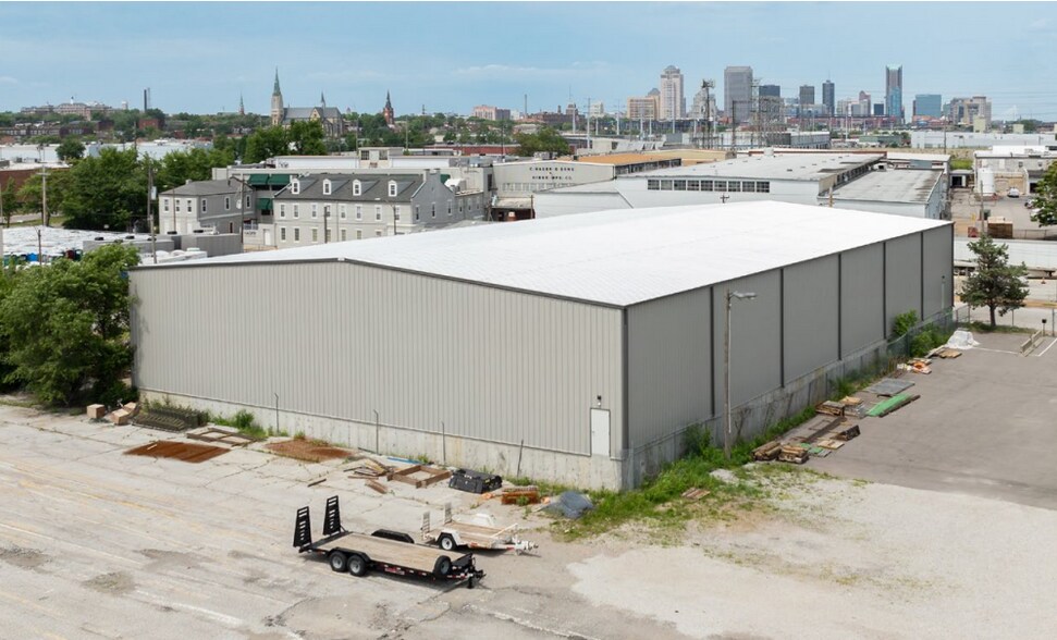 More Photos Of 2500 DeKalb St, Saint Louis Warehouse For Lease