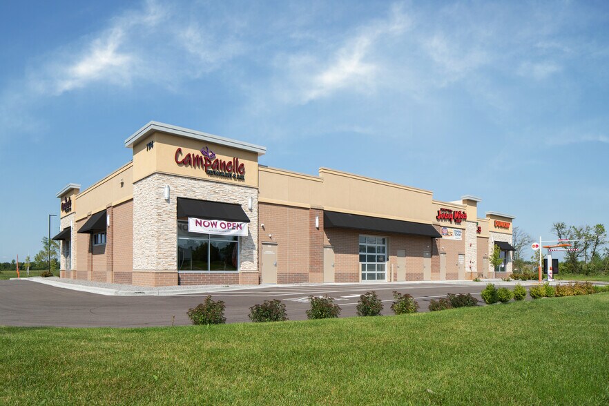 More Photos Of 7114 Otter Lake Rd, Lino Lakes Storefront For Lease