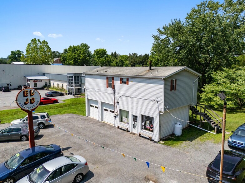 Primary Photo Of 993 S Hanover St, Pottstown Service For Sale