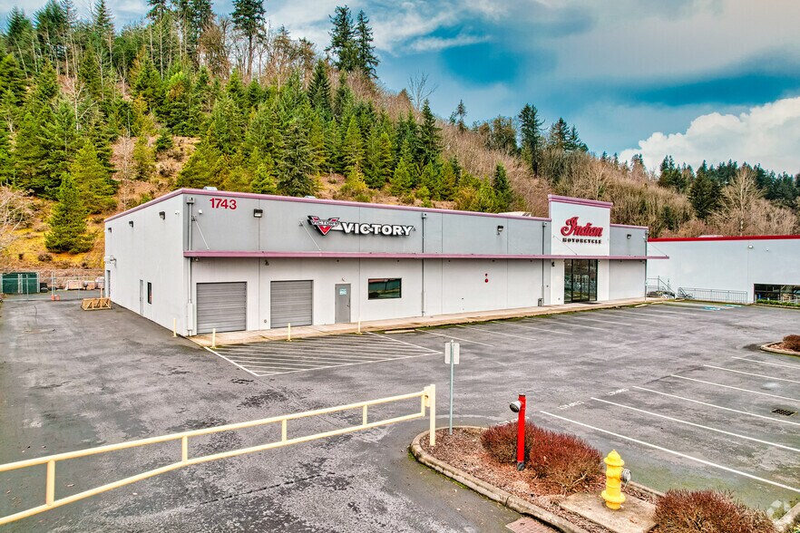 More Photos Of 1743 W Valley Hwy S, Auburn Auto Dealership For Sale