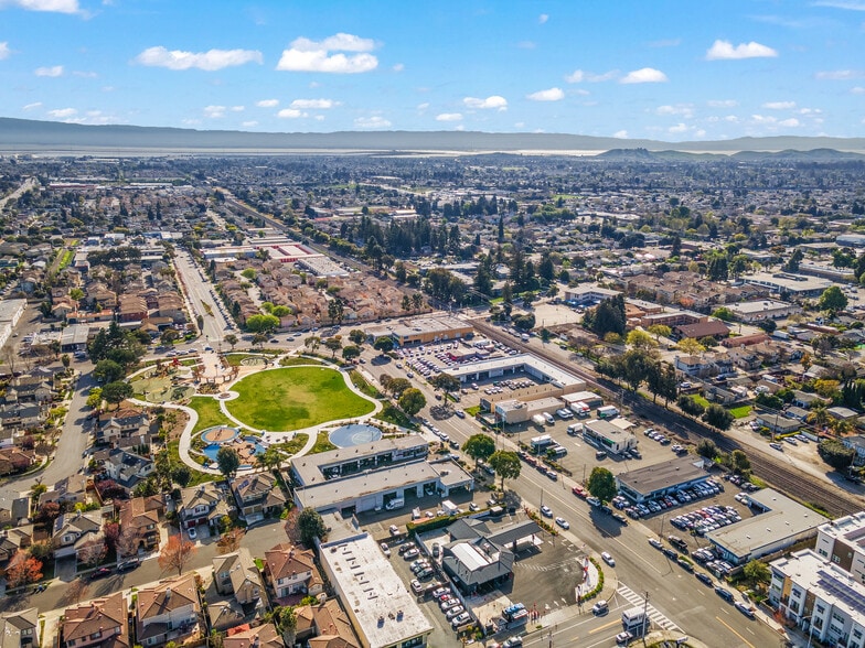 More Photos Of 4241 Peralta Blvd, Fremont Auto Dealership For Lease