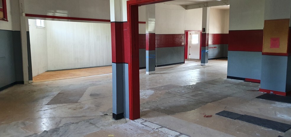 More Photos Of 2-4 Main Street Manville, Manville Storefront Retail Office For Lease