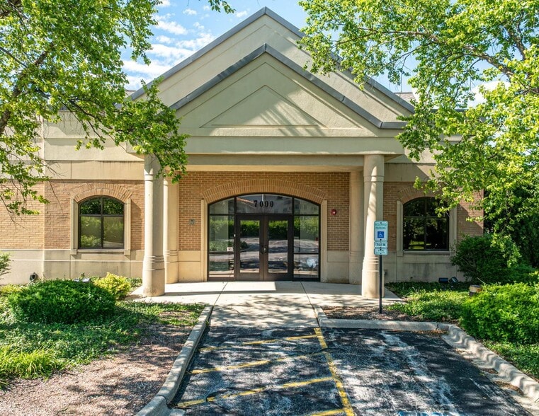 Primary Photo Of 7000 S County Line Rd, Burr Ridge Medical For Lease