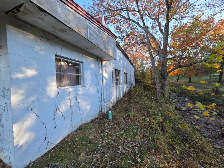 More Photos Of 520 E Main St, Houston Industrial For Sale