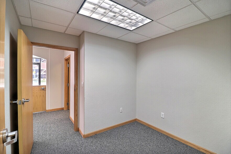 More Photos Of 1624 17th Ave, Greeley Medical For Lease