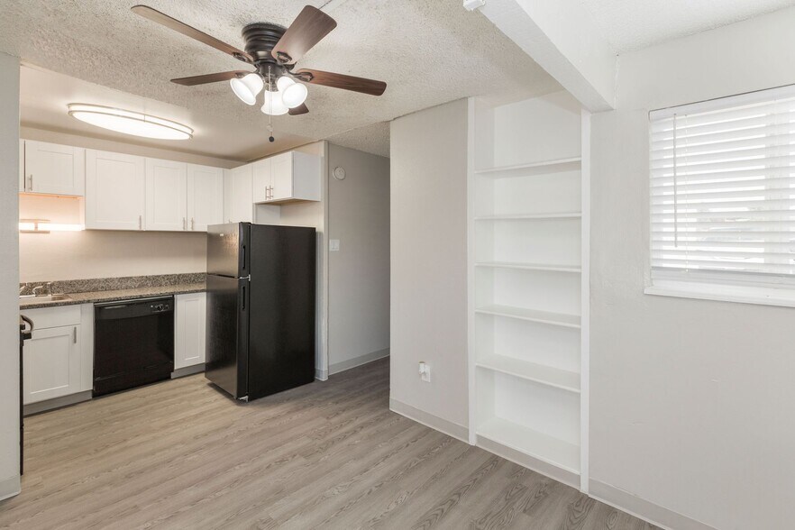 More Photos Of 3349 E Fountain Blvd, Colorado Springs Apartments For Sale