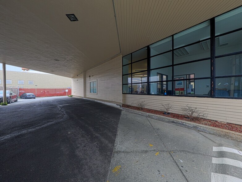 More Photos Of 317-319 6th Ave, San Francisco Bank For Sale