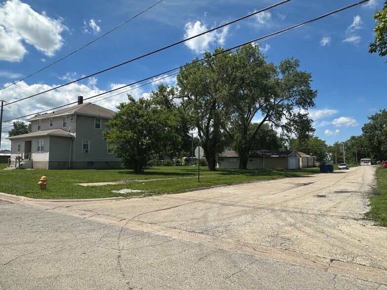 More Photos Of 2405 E Court St, Kankakee Land For Sale