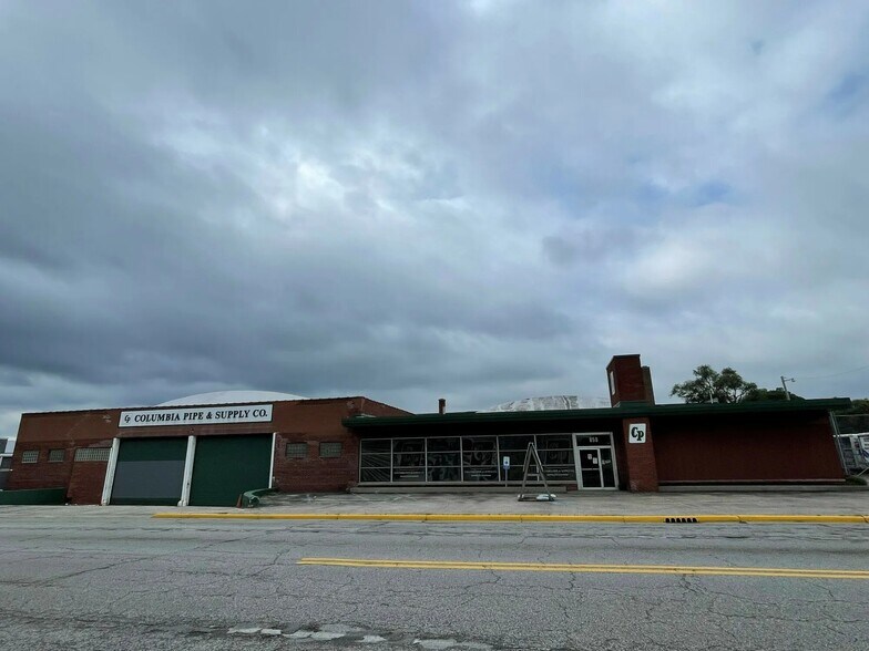 Primary Photo Of 850 165th St, Hammond Manufacturing For Sale