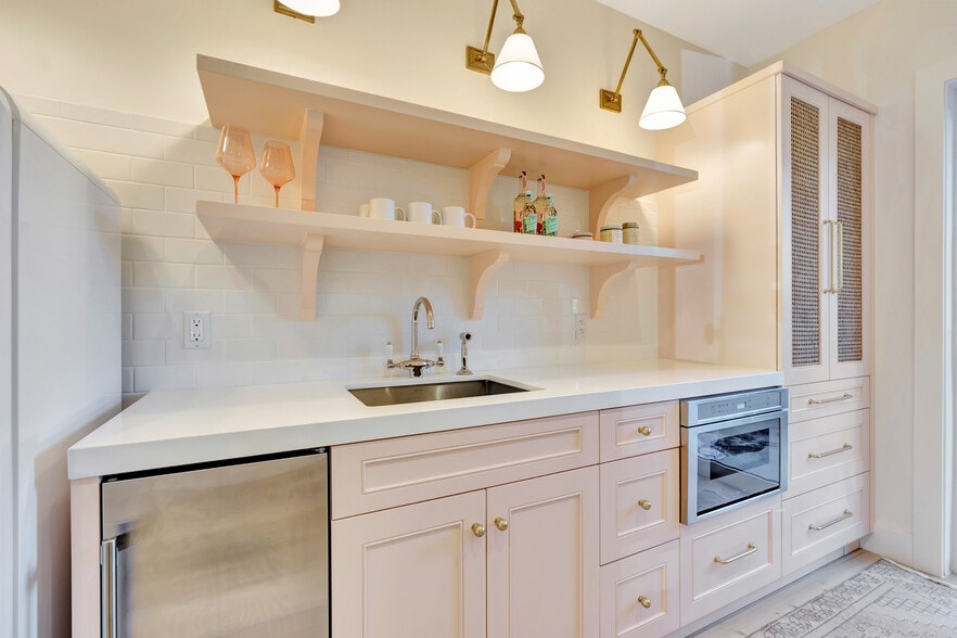 More Photos Of 725 N A1A, Jupiter Medical For Sale