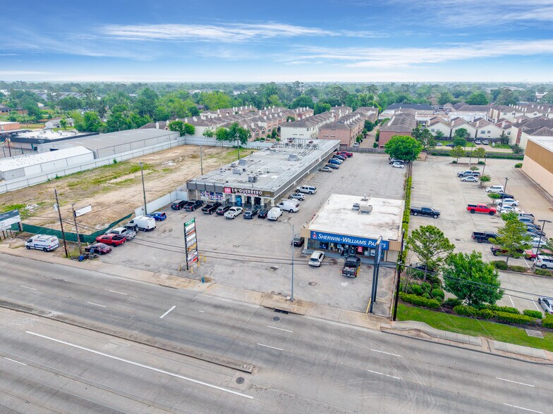 More Photos Of 4424 N Shepherd Dr, Houston Storefront For Lease