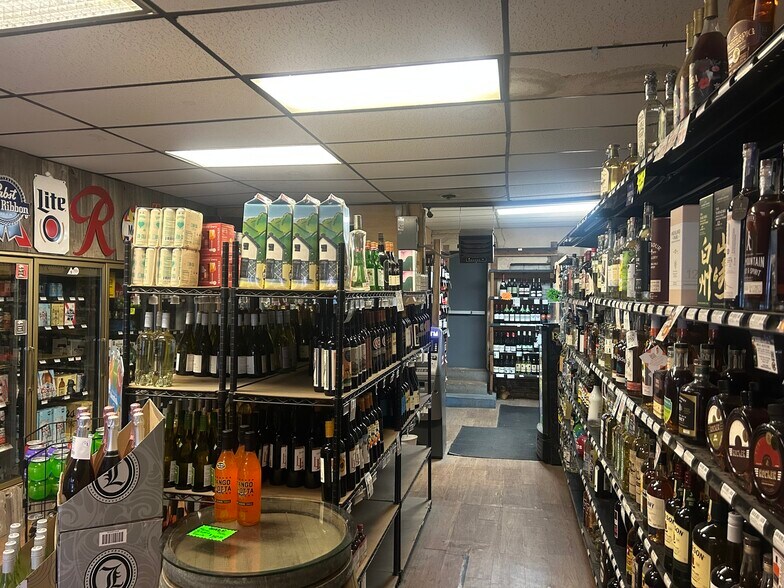 More Photos Of 3729 Walnut St, Denver General Retail For Sale