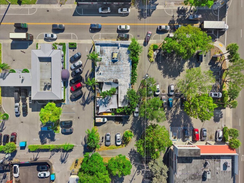 More Photos Of 609 NE 127th St, North Miami Freestanding For Sale