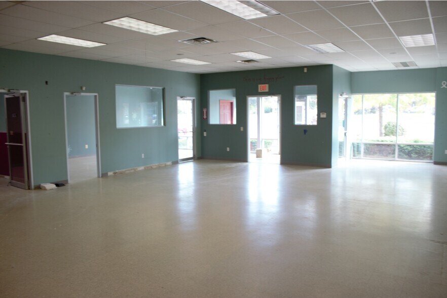 More Photos Of 2755-2761 E Henrietta Rd, Henrietta Unknown For Lease