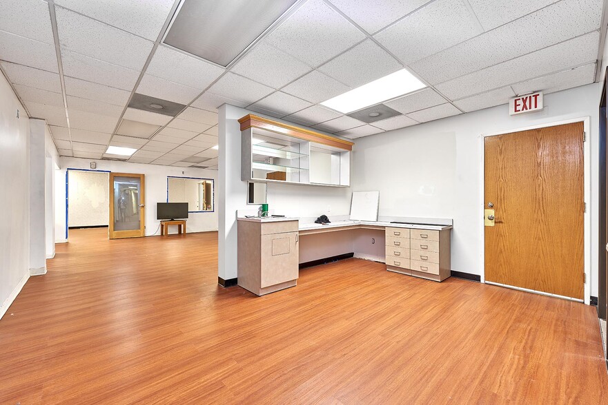 More Photos Of 1300 W 155th St, Gardena Medical For Lease