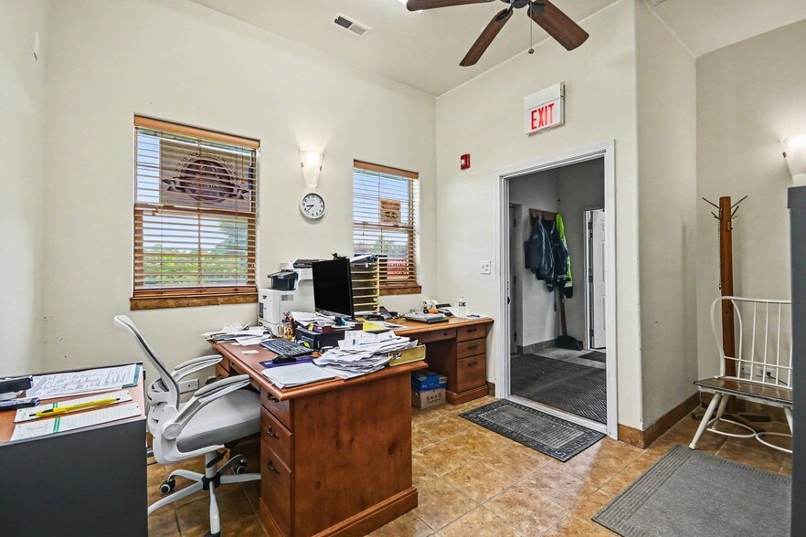 More Photos Of 12531 W Horseshoe Dr, New Lenox Warehouse For Sale
