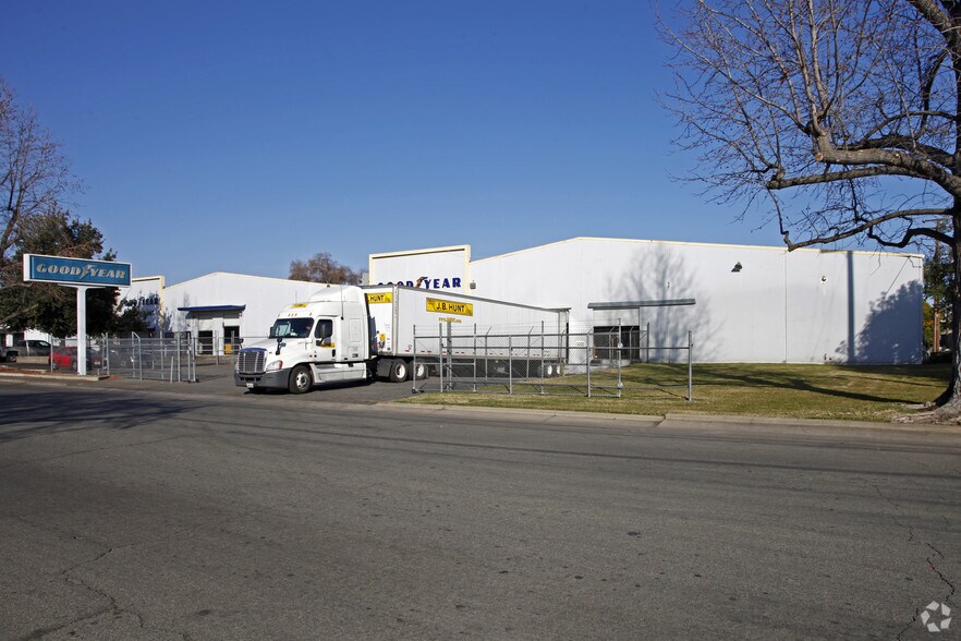 More Photos Of 141 Commerce Cir, Sacramento Warehouse For Lease