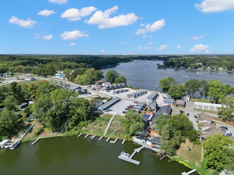More Photos Of 4983 E Indiana Beach Rd, Monticello Hospitality For Sale