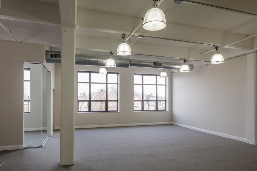 More Photos Of 409 Joyce Kilmer Ave, New Brunswick Loft Creative Space For Lease