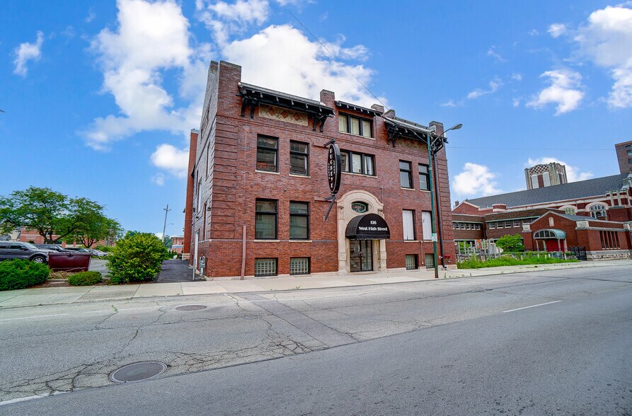 More Photos Of 126 W High St, Springfield Lodge Meeting Hall For Sale