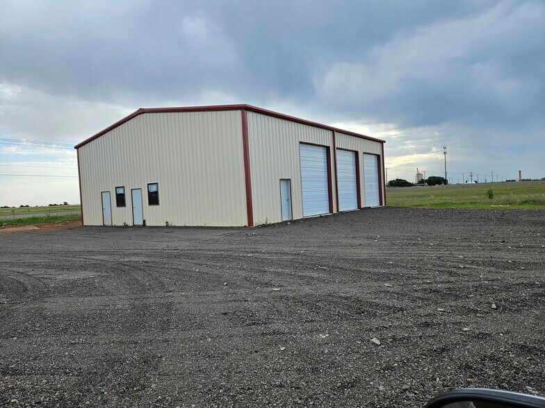 Primary Photo Of 20800 Hwy 152, Union City Industrial For Lease