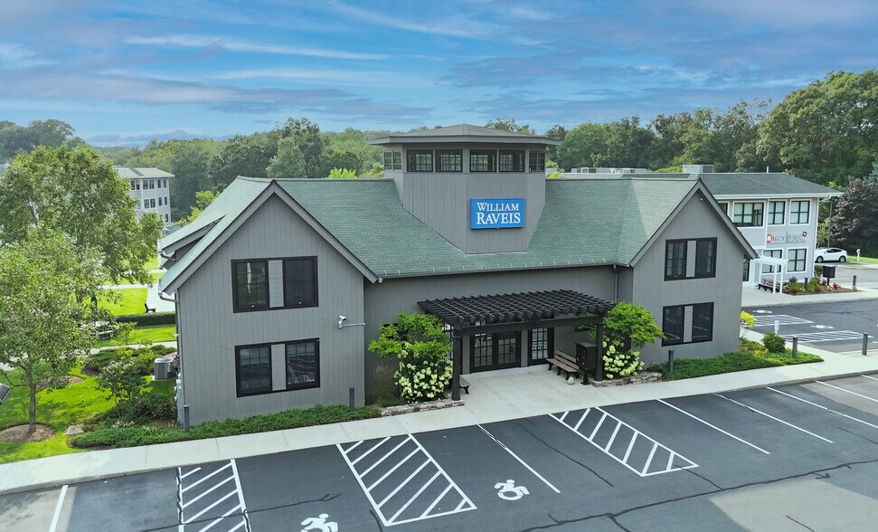 More Photos Of 350 Goose Ln, Guilford Medical For Lease