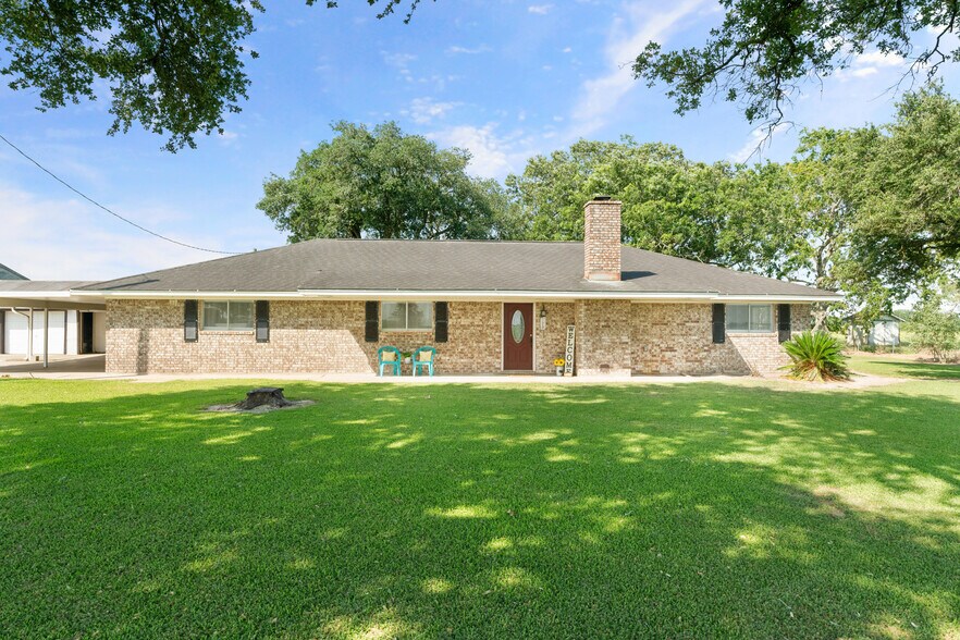 More Photos Of 2555 Straznicky Rd, Beasley Flex For Sale