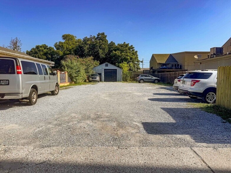More Photos Of 3000 Elysian Fields Ave, New Orleans Storefront Retail Residential For Sale