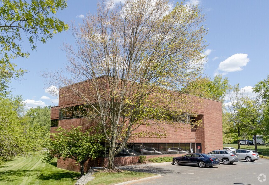 More Photos Of 100 Horizon Center Blvd, Hamilton Coworking Space