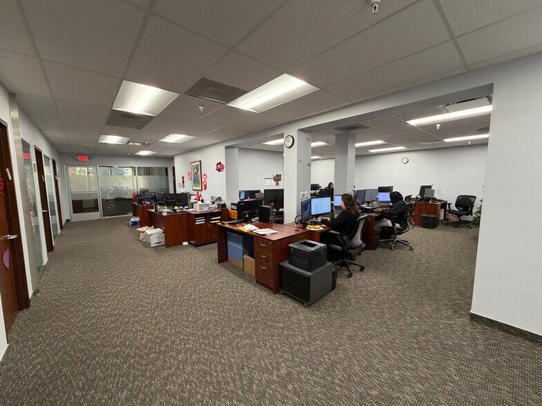 More Photos Of 2501 Davidson Dr, Monterey Park Loft Creative Space For Sale