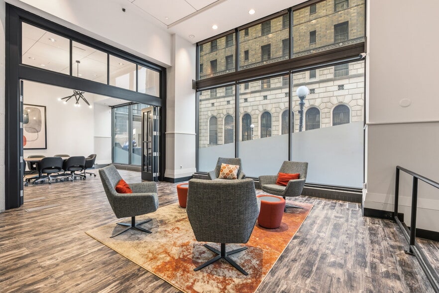 More Photos Of 360 Saint Peter St, Saint Paul Apartments For Lease