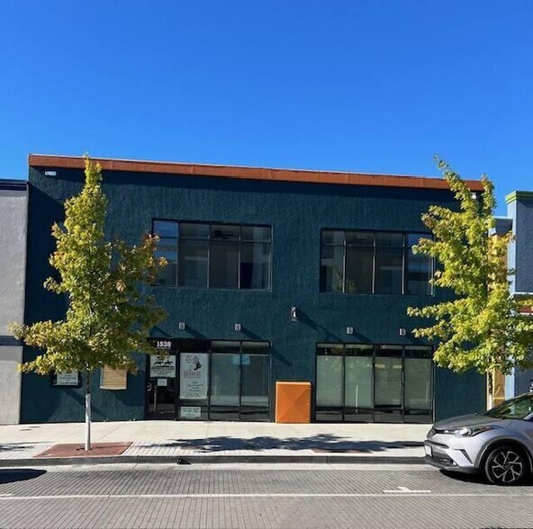 Primary Photo Of 1530-1538 Market St, Redding Office For Lease