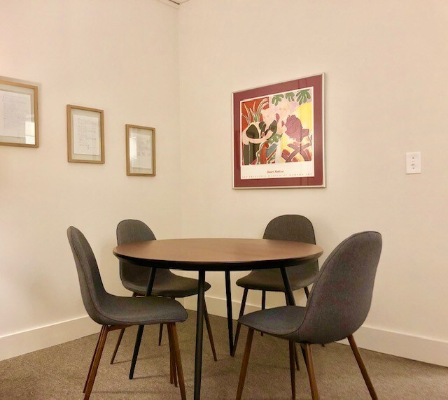 More Photos Of 304 Heritage Dr, Oxford General Retail For Sale