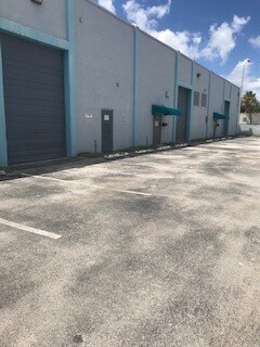 More Photos Of 9550-9552 NW 12th St, Miami Warehouse For Lease