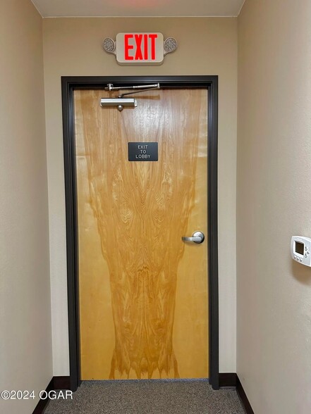 More Photos Of 2702 Cunningham Ave, Joplin Medical For Lease