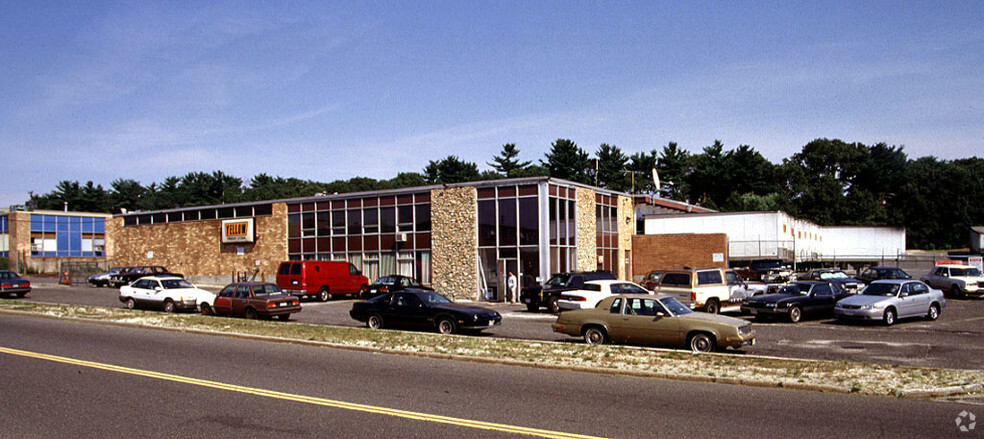 Primary Photo Of 99 Express St, Plainview Warehouse For Sale