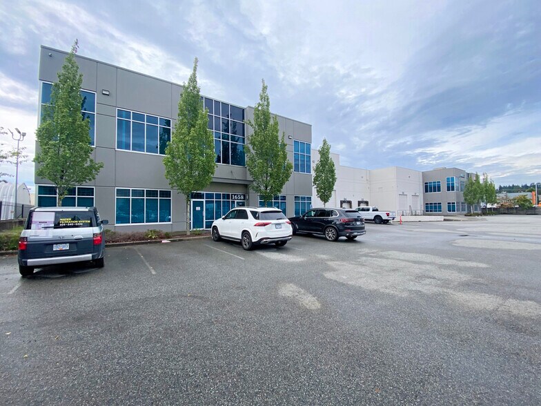 More Photos Of 1658 Industrial Ave, Port Coquitlam Warehouse For Sale