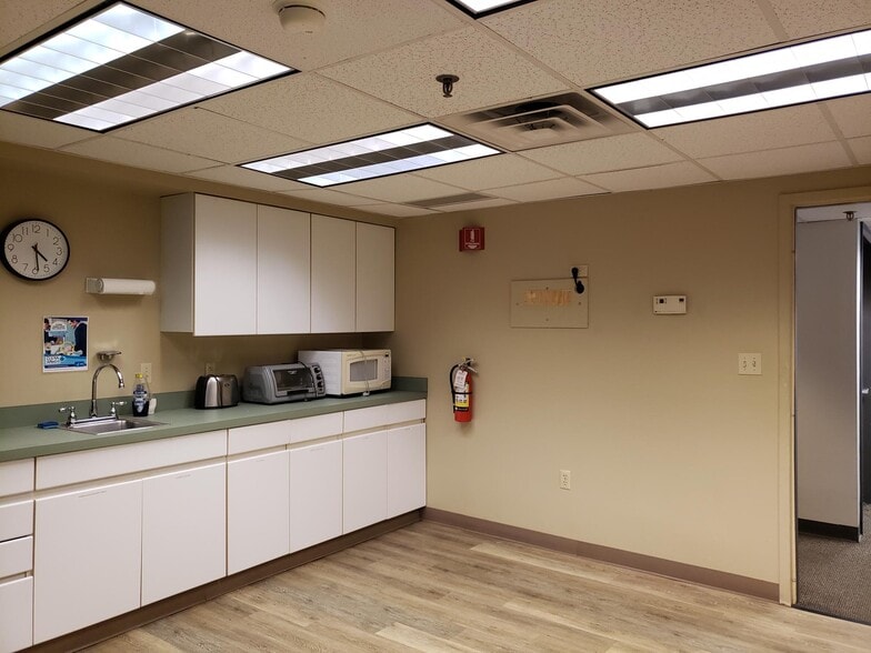 More Photos Of 4925 Harrison St, Pittsburgh Warehouse For Sale