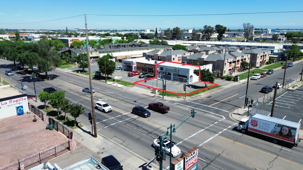 Primary Photo Of 720 S Cherokee Ln, Lodi Freestanding For Lease