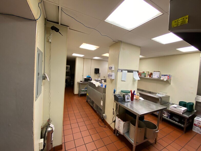 More Photos Of 2512 E Carson St, Pittsburgh Bar For Sale