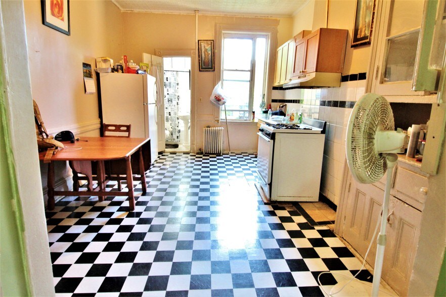 More Photos Of 359 Grove St, Brooklyn Apartments For Sale