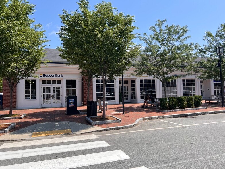 More Photos Of 1777-1793 Massachusetts Ave, Lexington Storefront For Lease