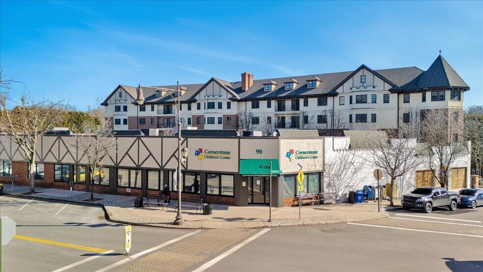 More Photos Of 90 Garth Rd, Scarsdale Unknown For Lease