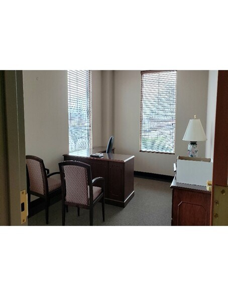 More Photos Of 1460 John B White Sr Blvd, Spartanburg Medical For Lease